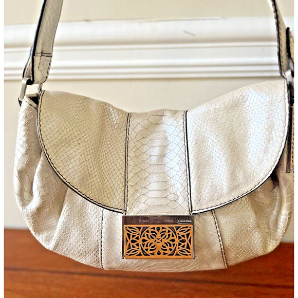 Calvin klein Basketweave Boho Bag Handbag Faux Snake Skin Ivory Beige Iridescent - Picture 7 of 9
